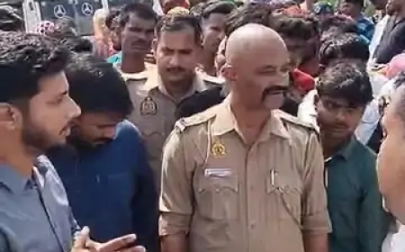 सीतापुर में ट्रांसफार्मर पर काम करते संविदाकर्मी की मौत:हाईटेंशन लाइन में करंट आने से हादसा, विभाग ने दिया 1 लाख मुआवजा