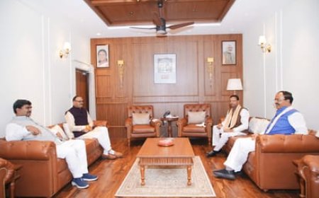 यूपी: दोनों डिप्टी सीएम की मौजूदगी में हुई भाजपा कोर कमेटी की बैठक, सीएम योगी नहीं हो सके शामिल; हुआ ये फैसला