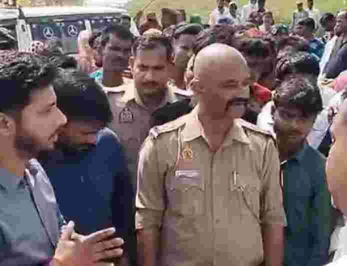 सीतापुर में ट्रांसफार्मर पर काम करते संविदाकर्मी की मौत:हाईटेंशन लाइन में करंट आने से हादसा, विभाग ने दिया 1 लाख मुआवजा