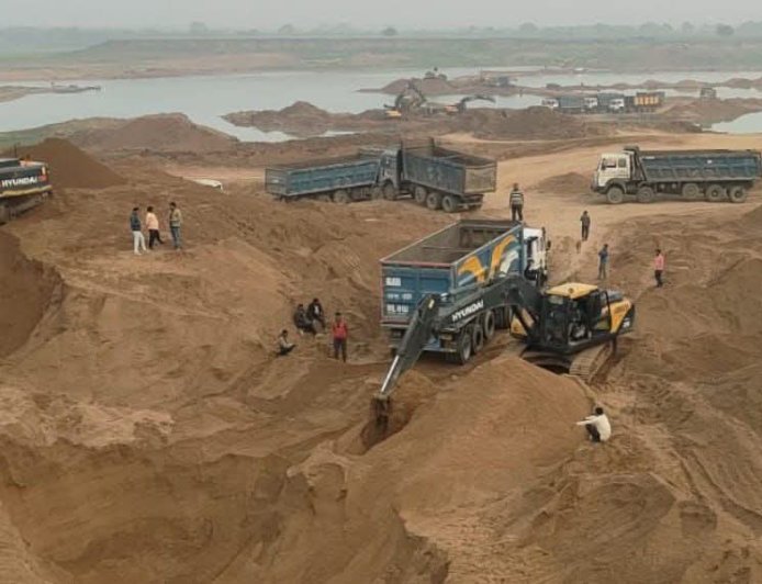 बांदा के खनन कारोबार की जड़े नोएडा और विदेशों तक? हवाला से भी जुड़े होने की आशंका! देखिए पूरी खबर