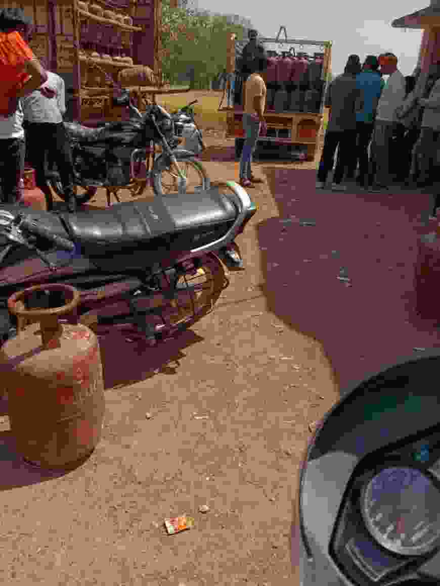 पन्ना मध्य प्रदेश: लोगों को समय से गैस सिलेंडर न मिलने के कारण समस्याओं को सामना करना पड़ रहा :