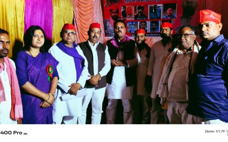 समाजवादी पार्टी के कार्यकर्ताओं द्वारा अम्बेडकर जयंती पर कार्यक्रम आयोजित किया गया