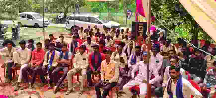 सकरन: गोडीयनपूरवा चौराहे पर भीम आर्मी की बैठक कर सकरन की नई टीम का गठन किया गया:
