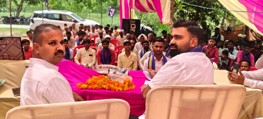 सकरन: गोडीयनपूरवा चौराहे पर भीम आर्मी की बैठक कर सकरन की नई टीम का गठन किया गया: